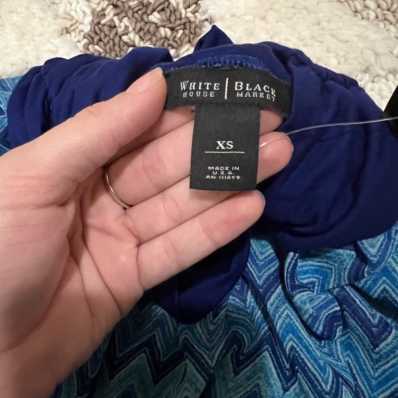 White house black market blue chevron strapless dress. Size XS - Picture 6 of 6